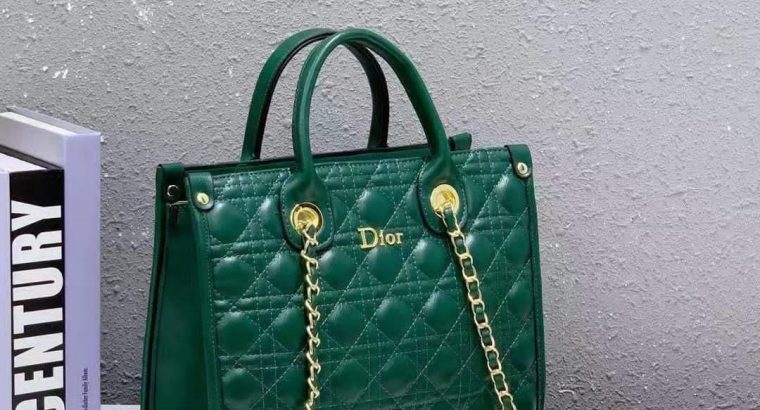 شنطة Dior